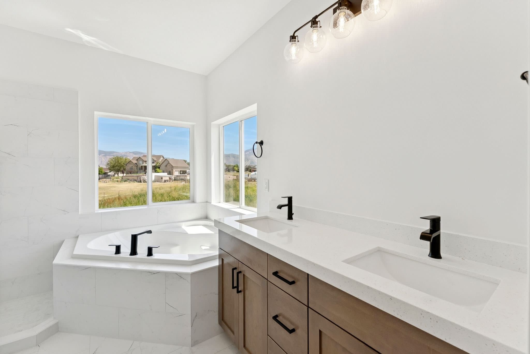 West Haven House: 3634 S Macy Ln