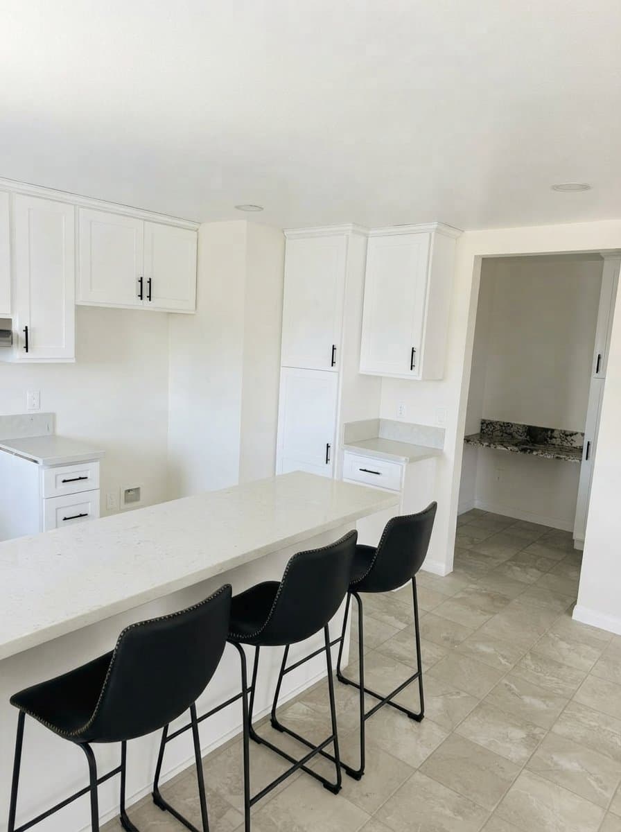 Inglewood Apartment: 11156 S Grevillea Ave