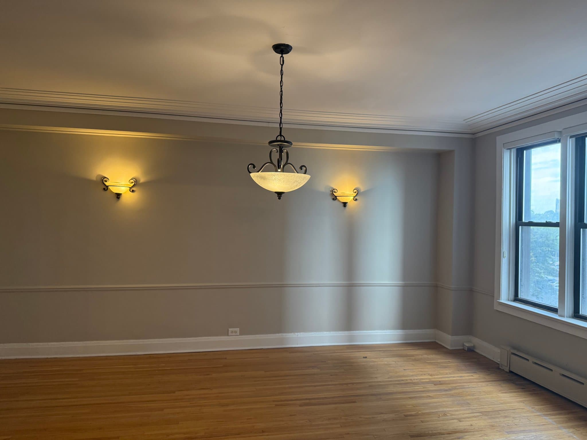Detroit Condo: 8162 E. Jefferson
