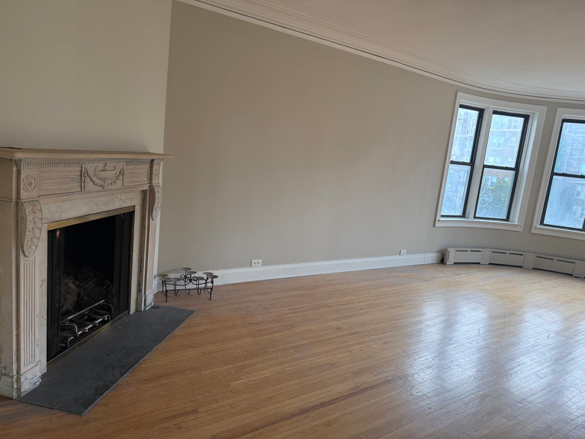 Detroit Condo: 8162 E. Jefferson