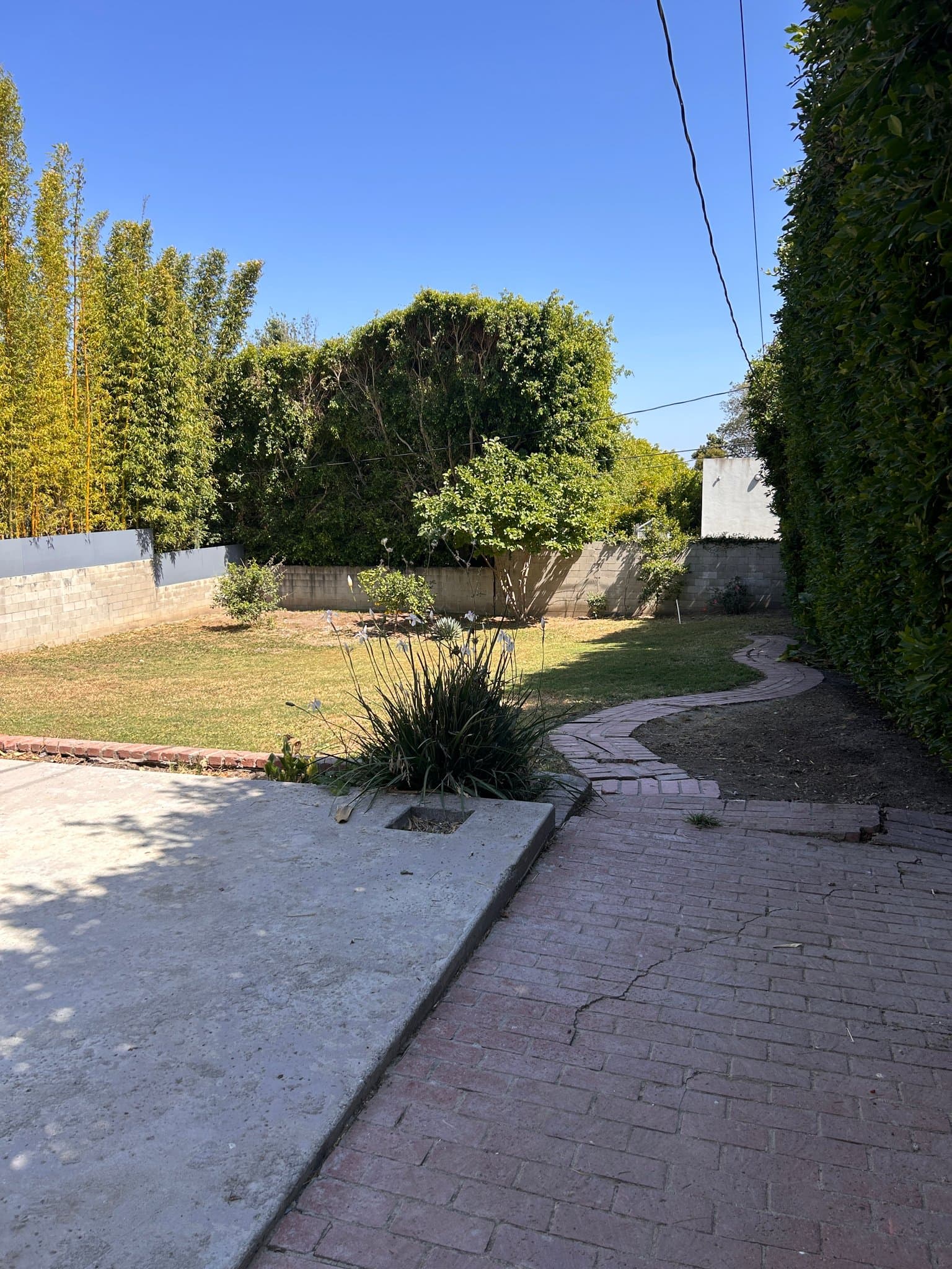 Mar Vista House: 11960 Modjeska Place