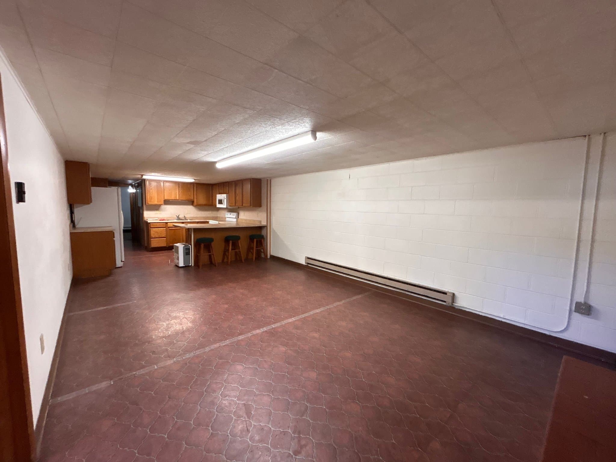 Hill City Multiplex: 121 Walnut Ave