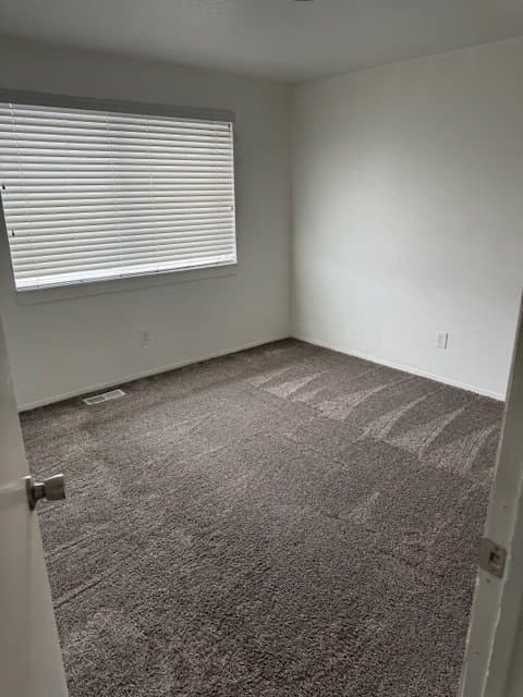 Ephraim Townhome: 254 East Center St