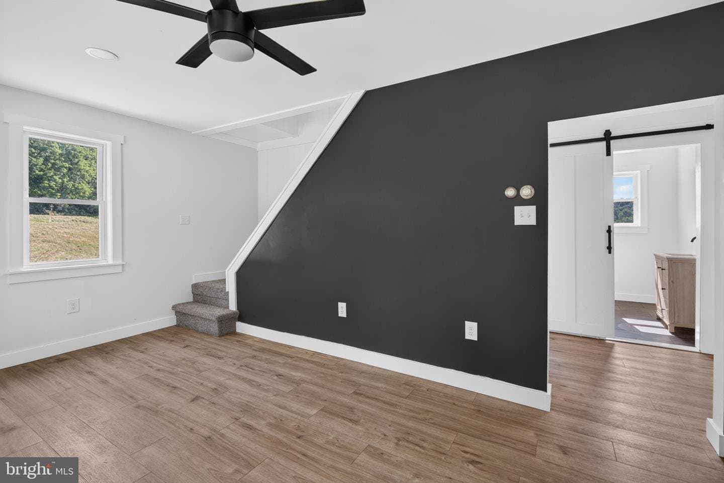 Reading House: 140 Limekiln Rd