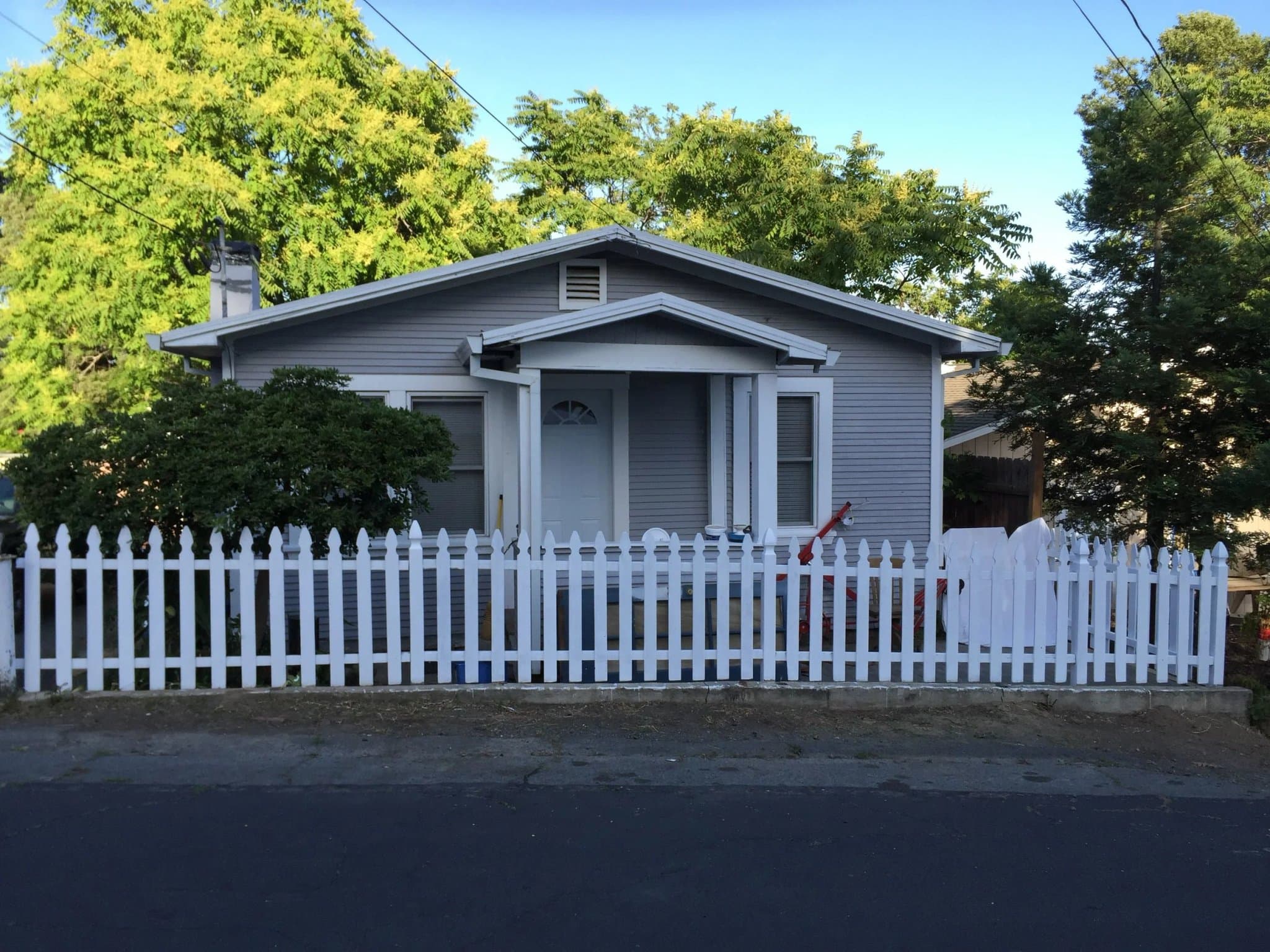 Martinez House: 1436 Donald Avenue