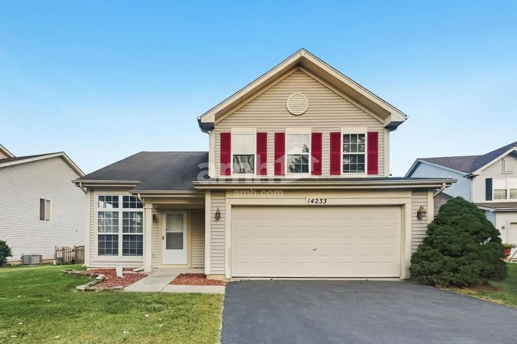Plainfield House: 14235 S Hillsdale court