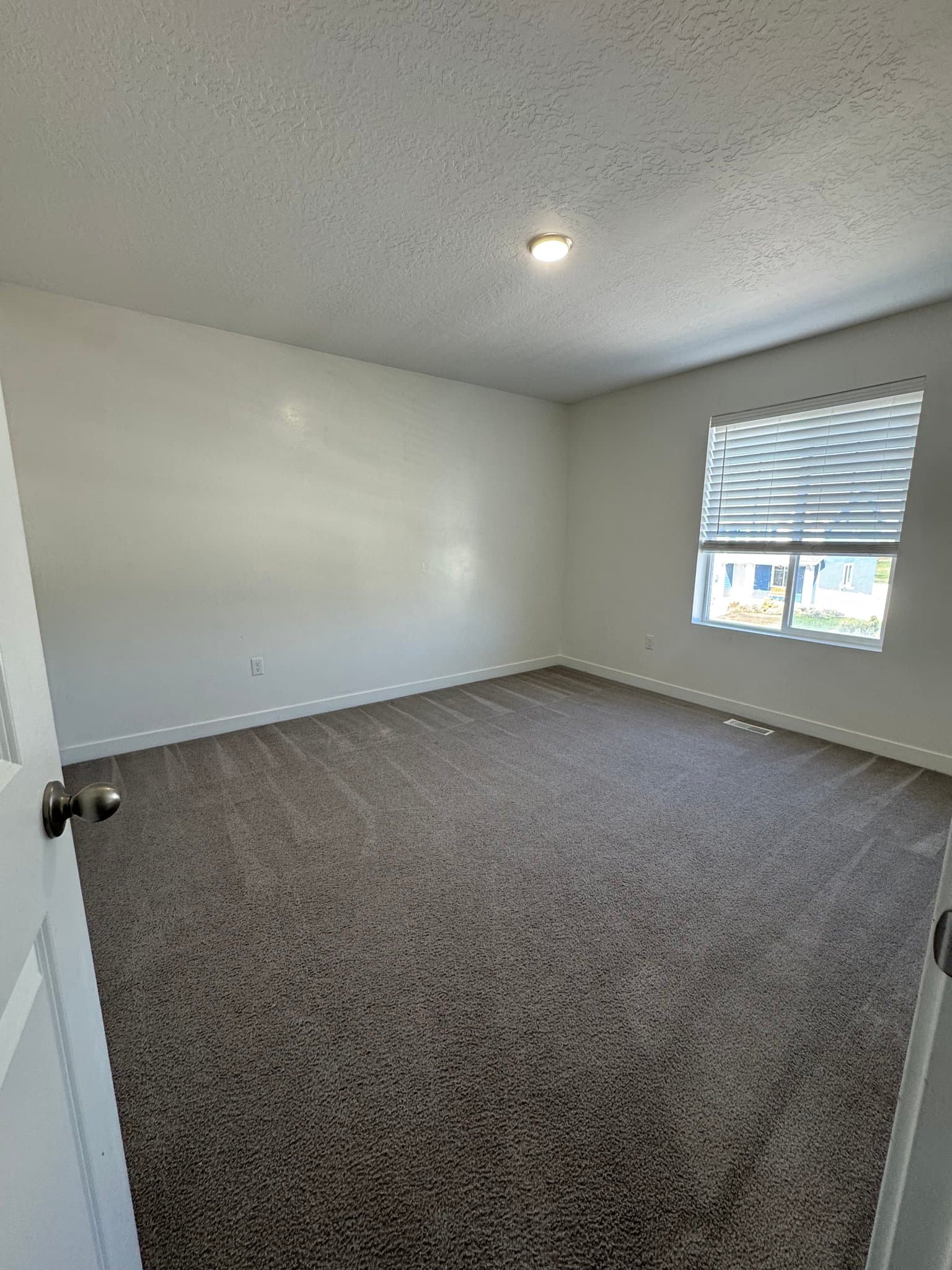 Tooele House: 6467 N Flat Top Dr
