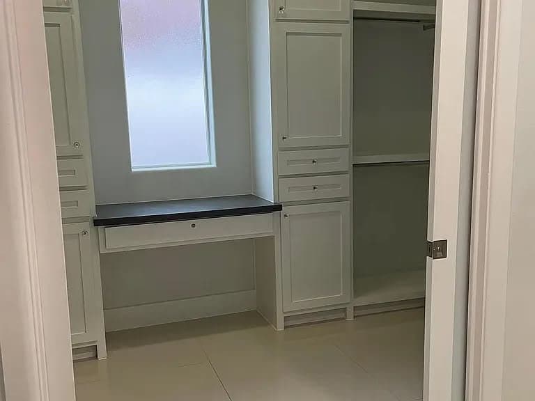 McAllen House: 505 E Nassau Ave