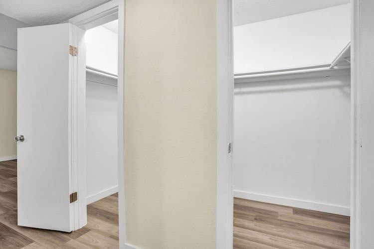Sunrise Condo: 8461 Springtree Dr