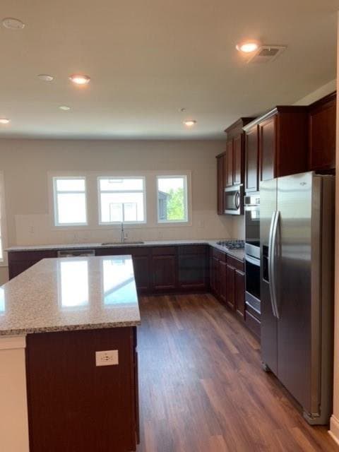 Woodstock Townhome: 908 Sweetwater Grove