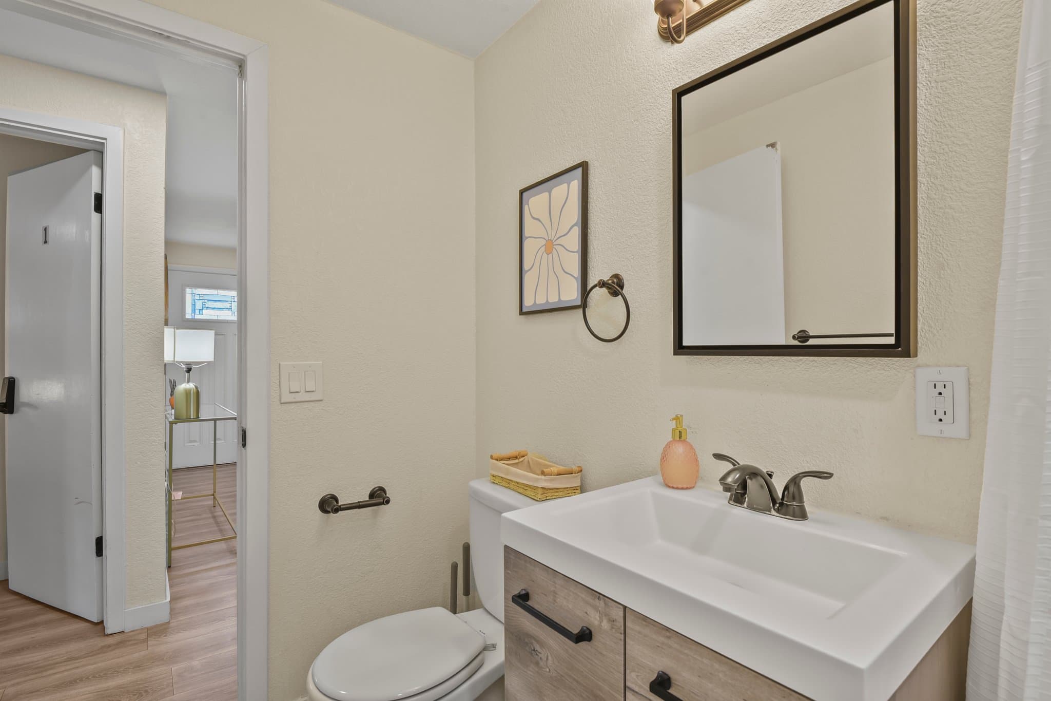 Denver Single Room: 8013 Wyandot Street