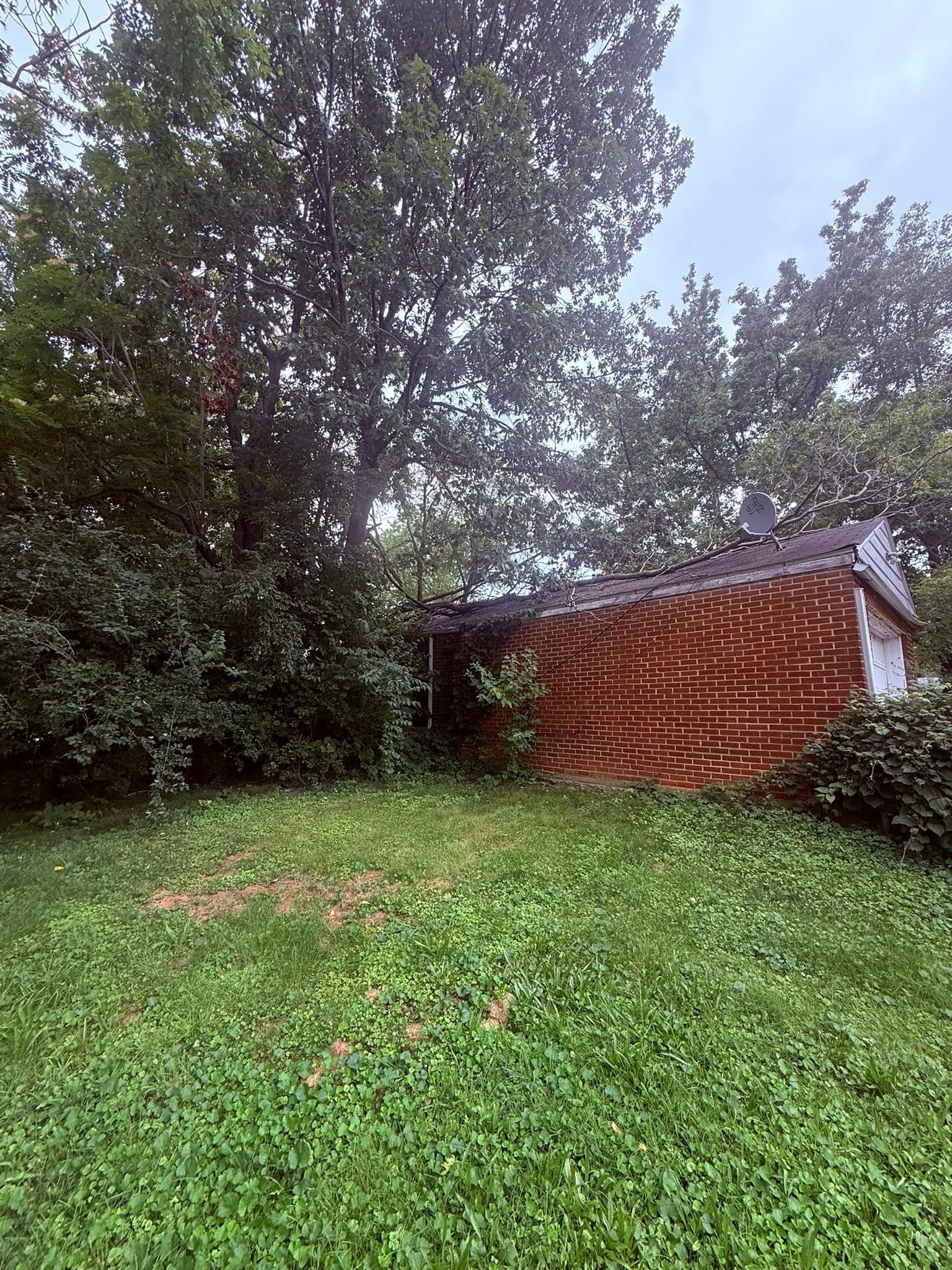 Decatur House: 752 S miller court