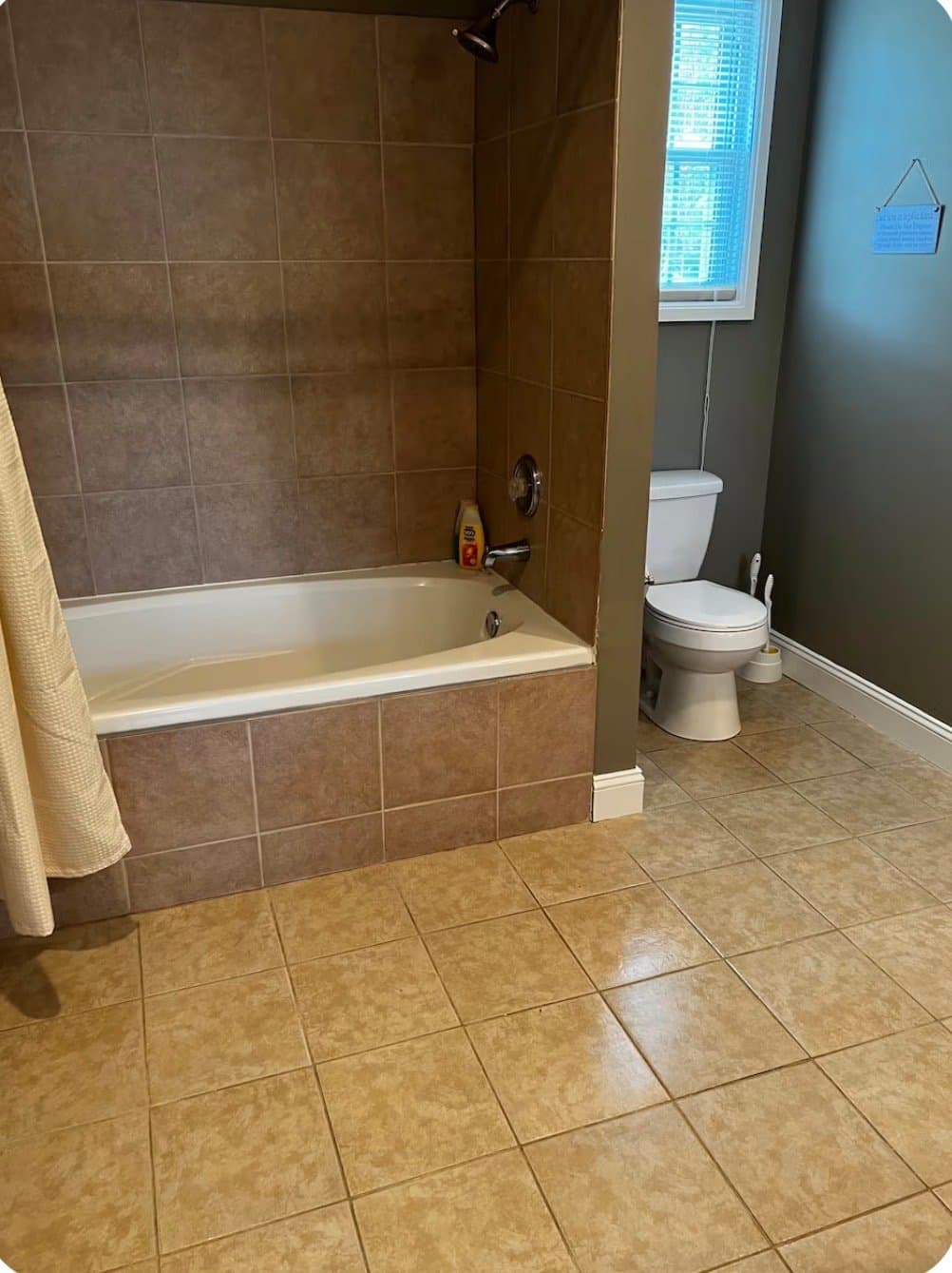 Cape May House: 600 Jonathan Hoffman Rd