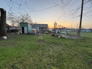 Springville House: 527 Swenson Ave