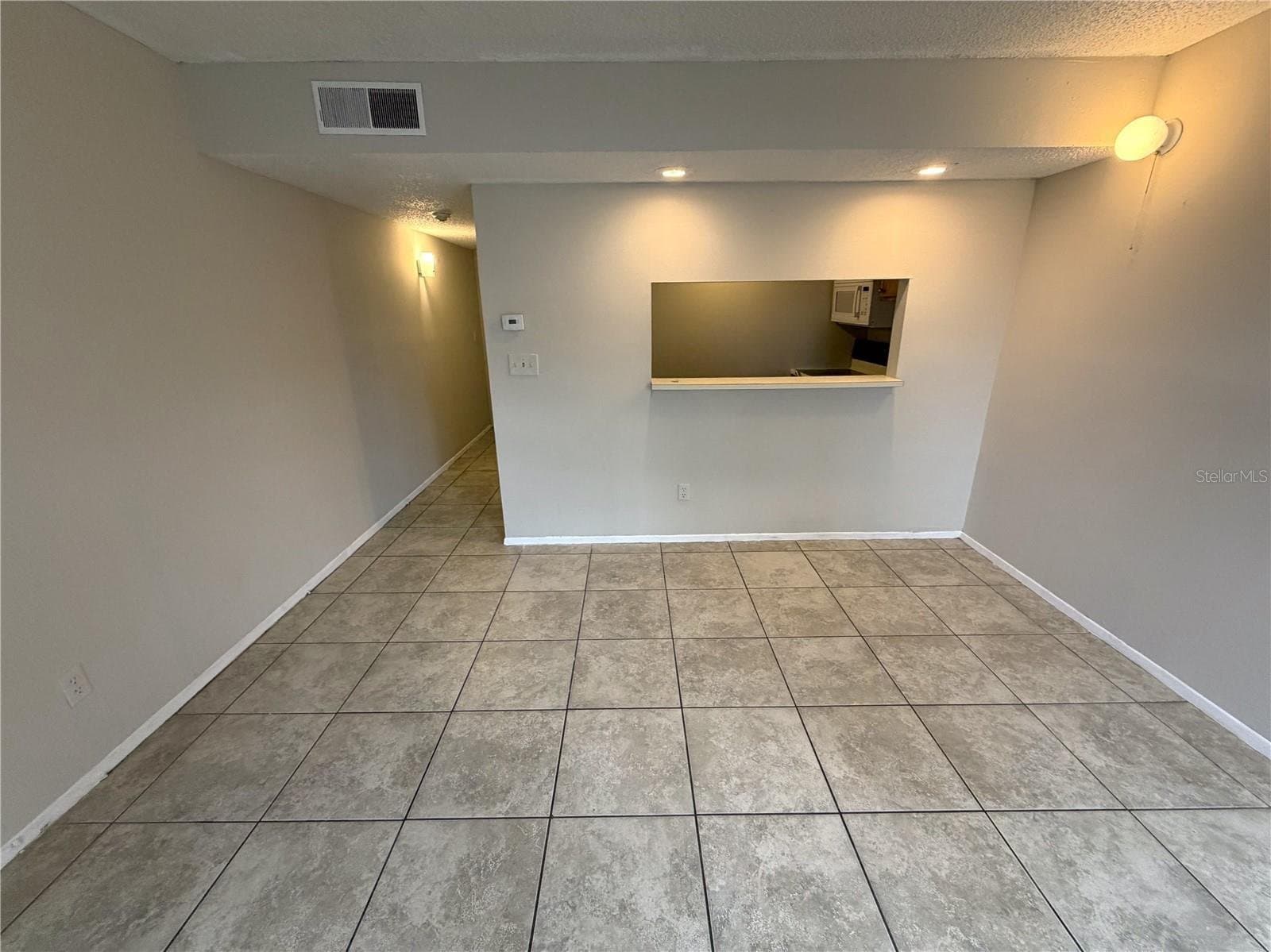 TAMPA Condo: 7009 WATERSIDE DR
