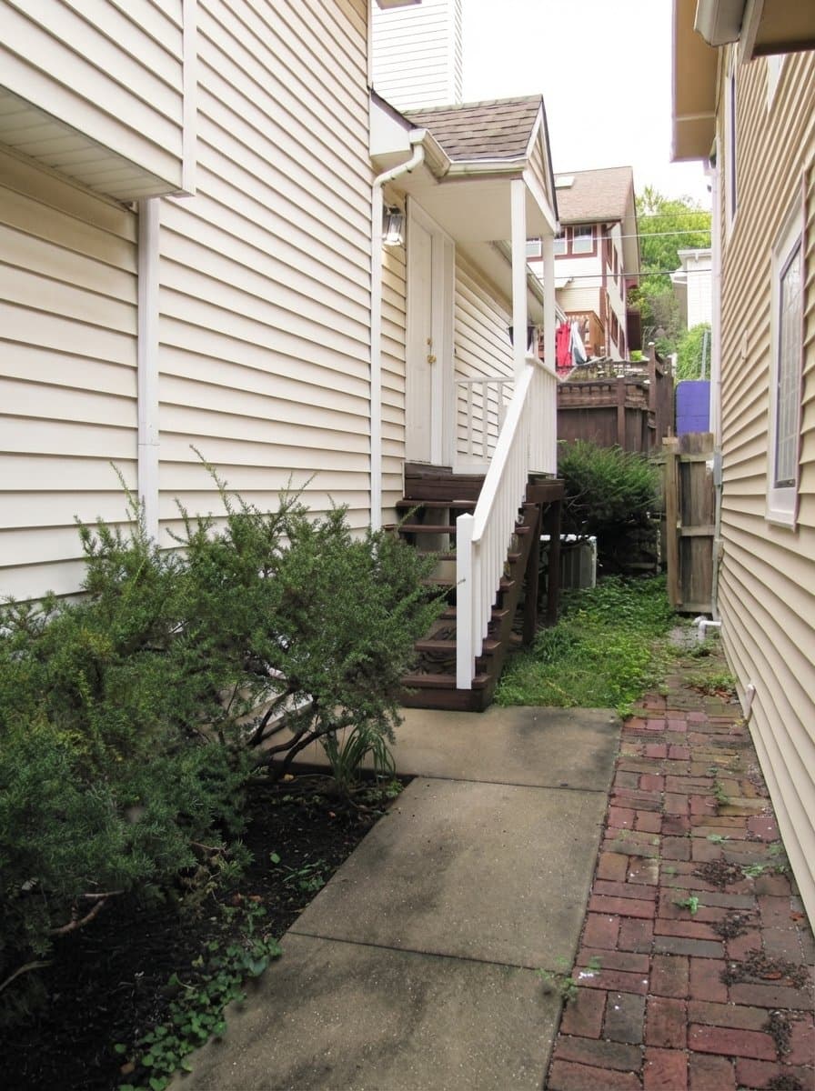 Kansas City Townhome: 4627B Genessee St