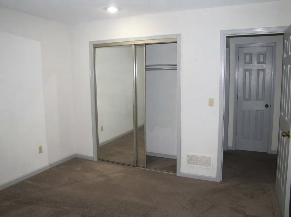 Kansas City Townhome: 4627B Genessee St