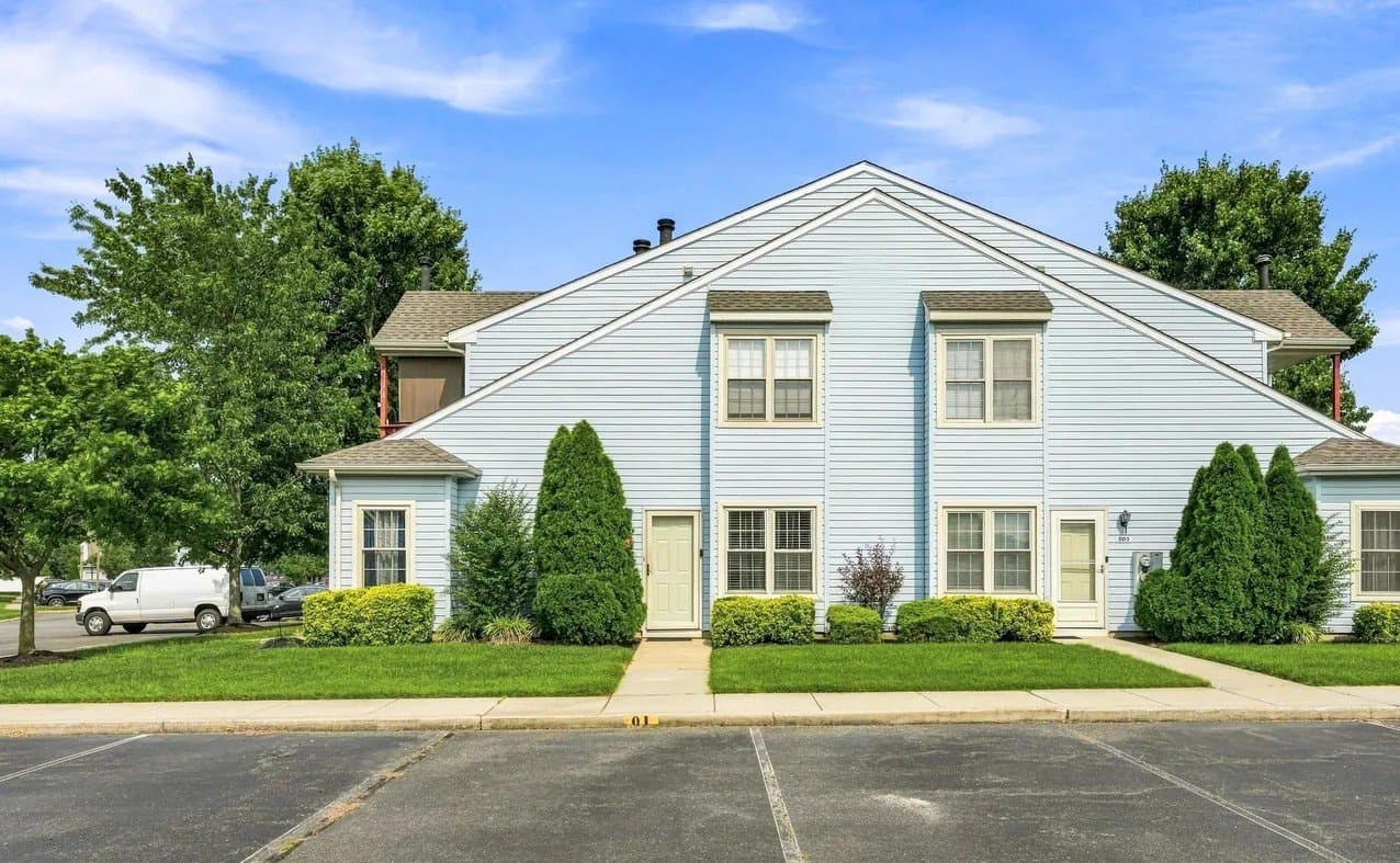 Sewell Condo: 501 Cascade Ct
