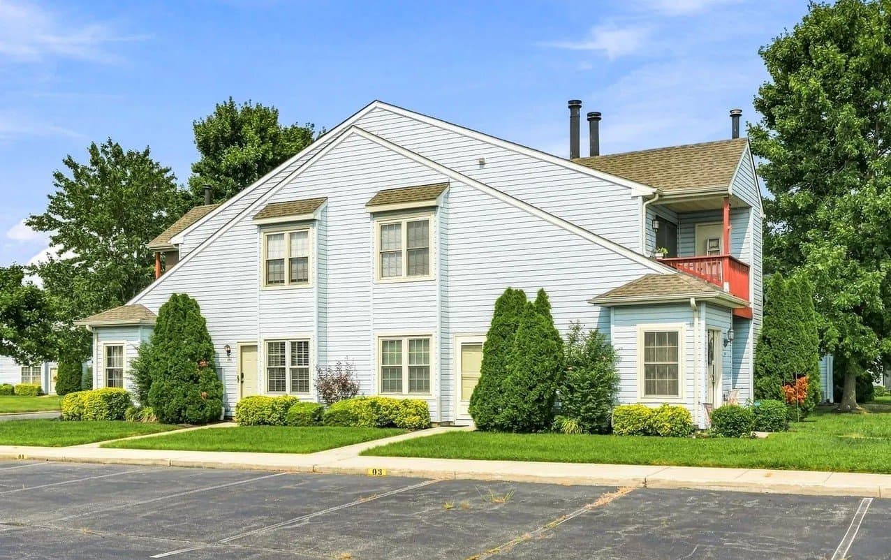 Sewell Condo: 501 Cascade Ct