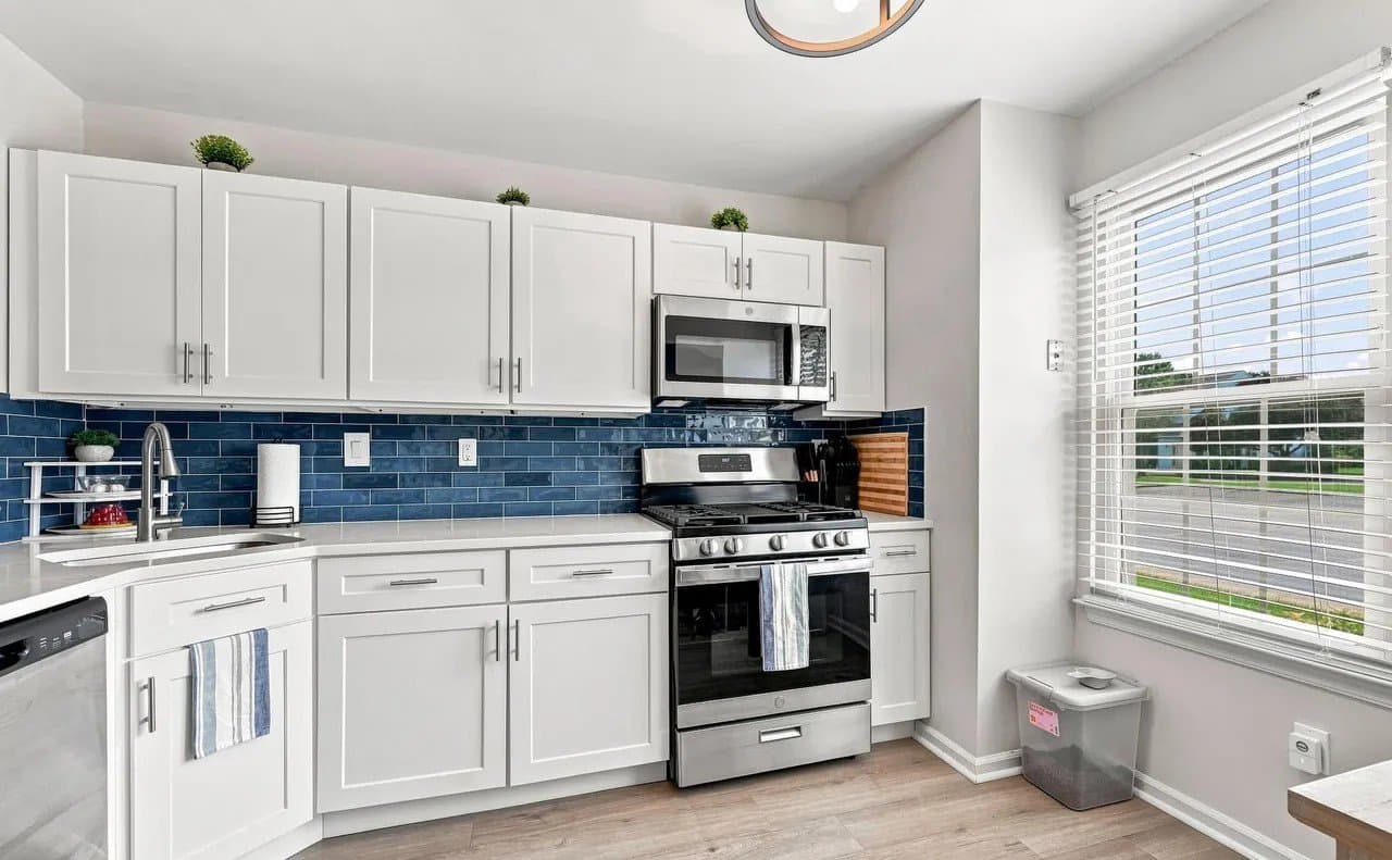 Sewell Condo: 501 Cascade Ct
