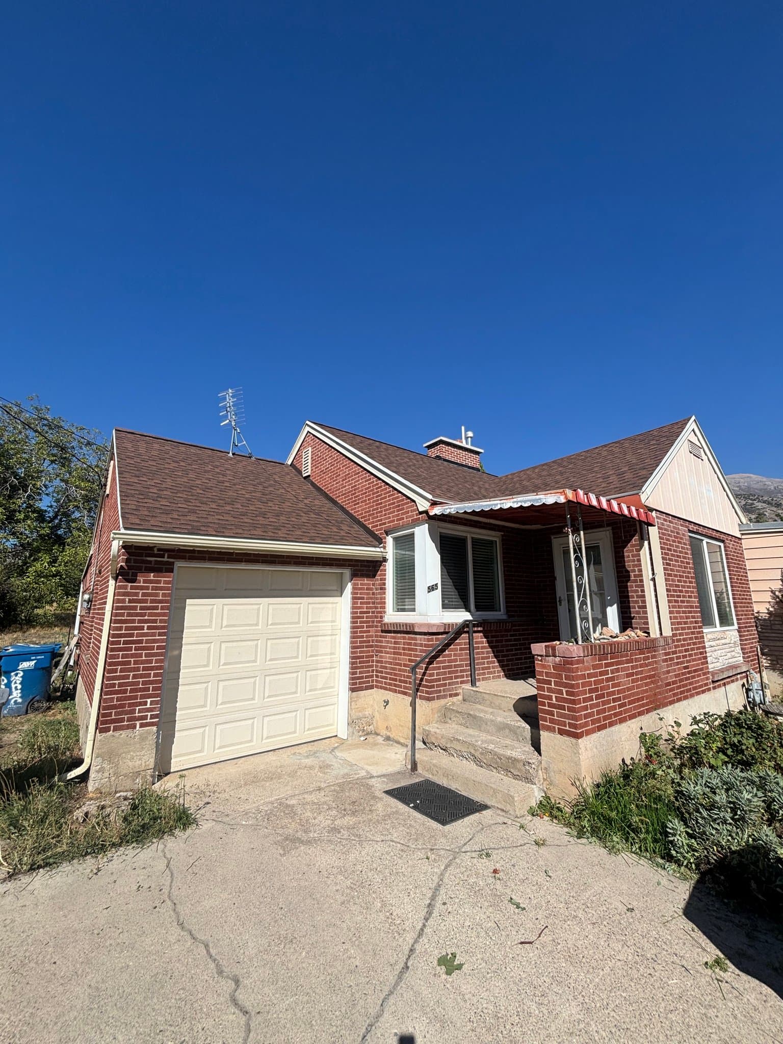 Pleasant Grove Other: 565 E 200 N