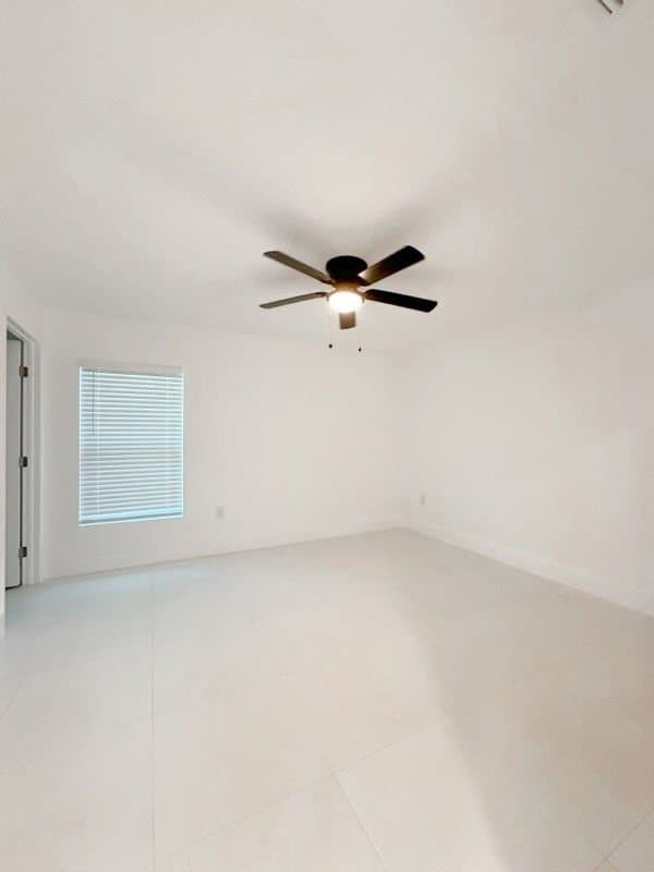 Fort Myers Multiplex: 2987 Thomas Street