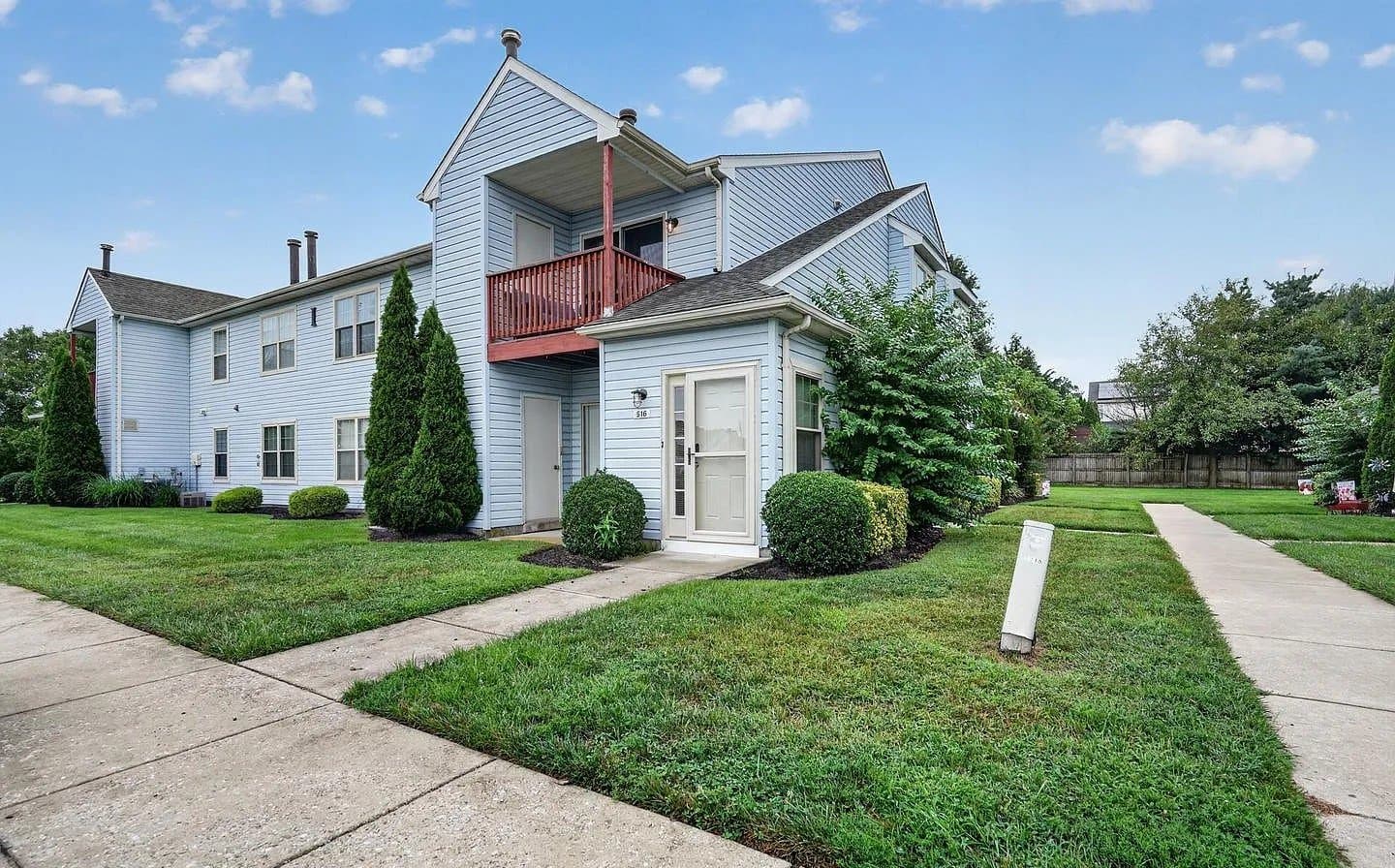 Sewell Condo: 516 Cascade Ct