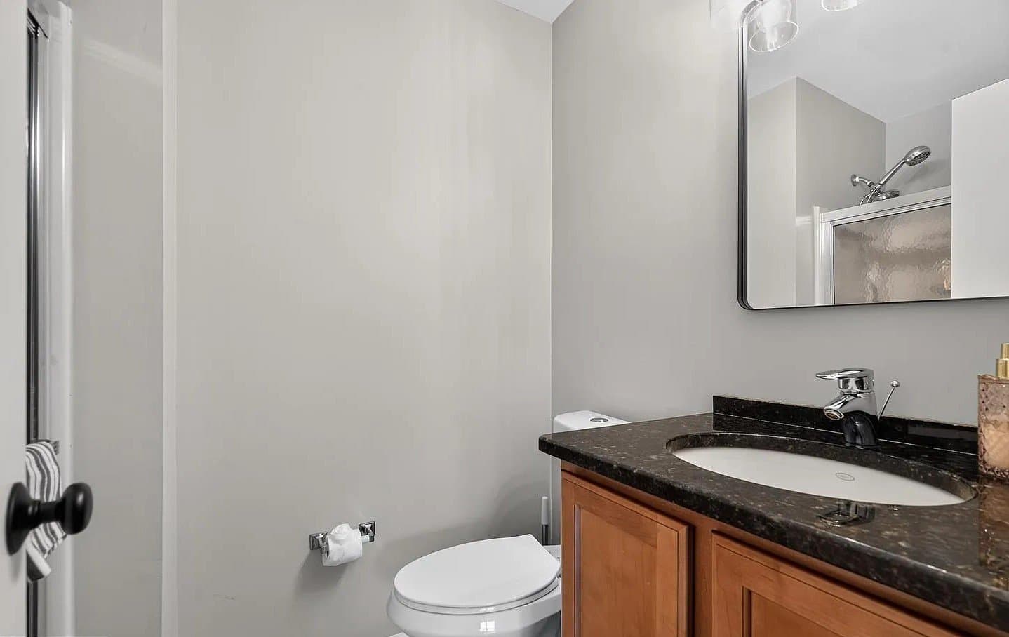Sewell Condo: 516 Cascade Ct