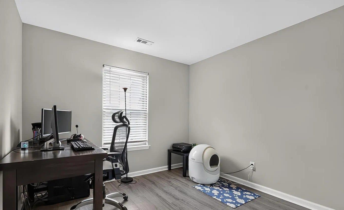 Sewell Condo: 516 Cascade Ct