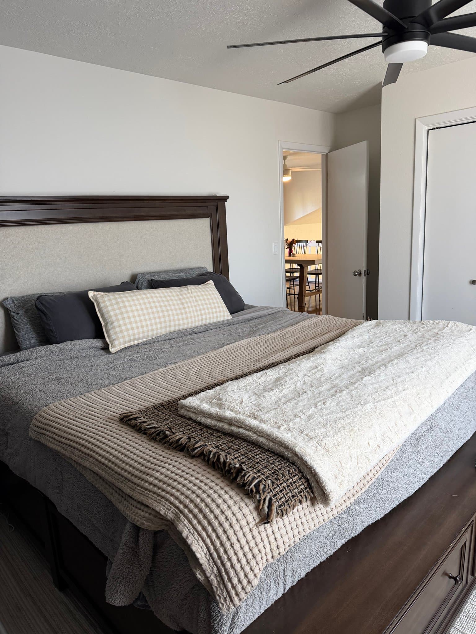 Smithfield House: 675 Maple Dr