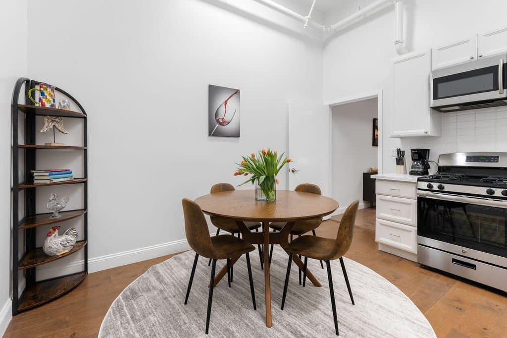 SAN FANCISCO Apartment: 85 Columbia Square