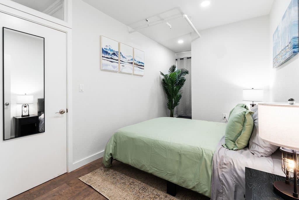 SAN FANCISCO Apartment: 85 Columbia Square