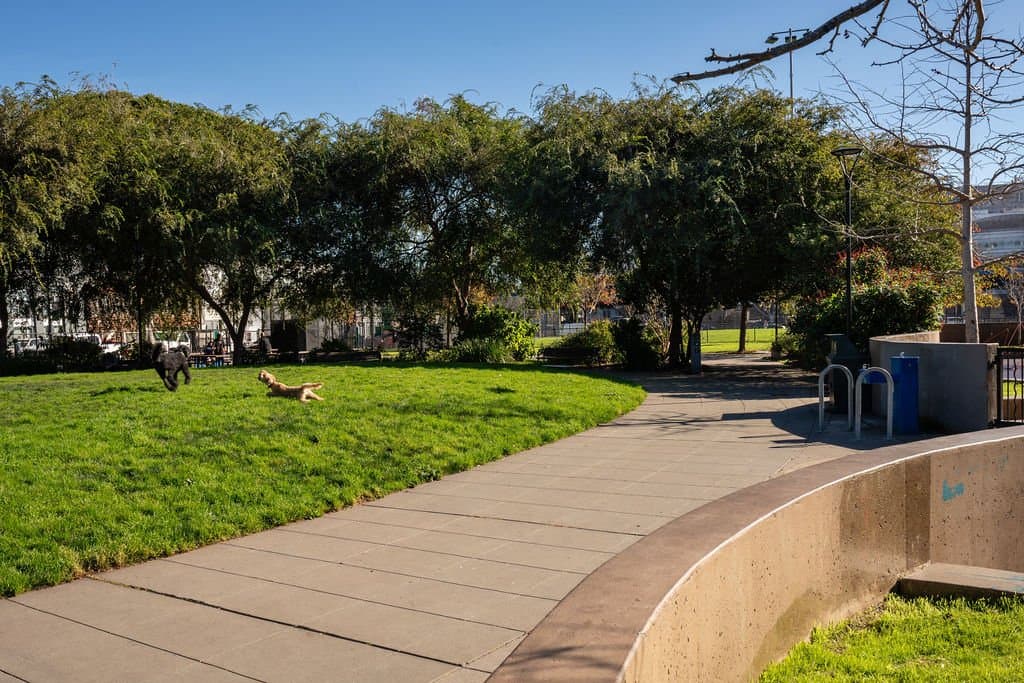 SAN FANCISCO Apartment: 85 Columbia Square