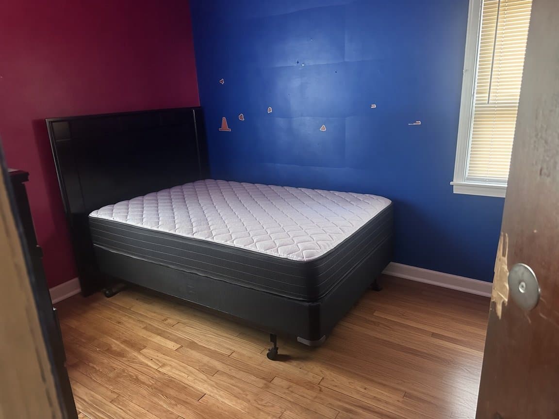 Detroit Single Room: 9591 Hartwell