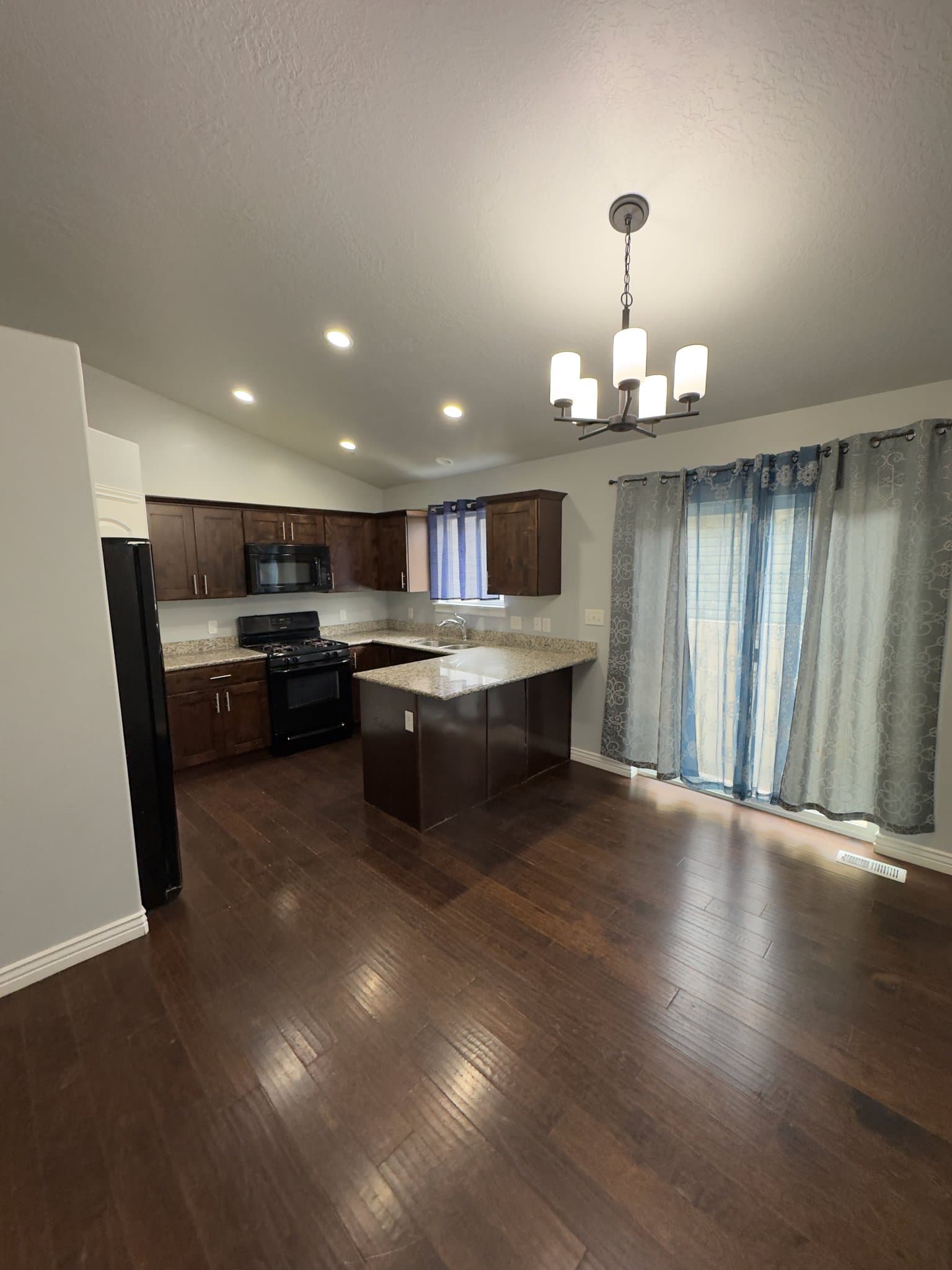 Eagle Mountain House: 1704 E Tumwater Ln