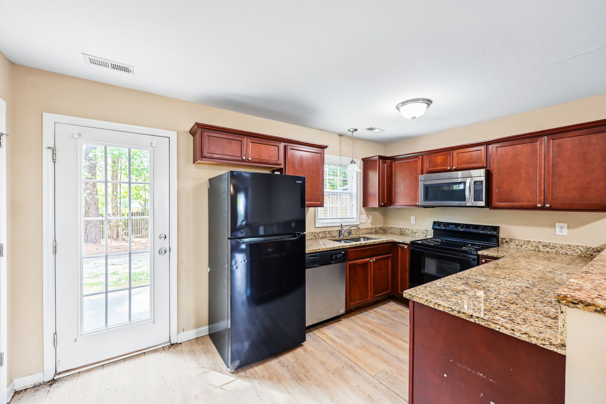Greenville Townhome: 1004 Springforest rd