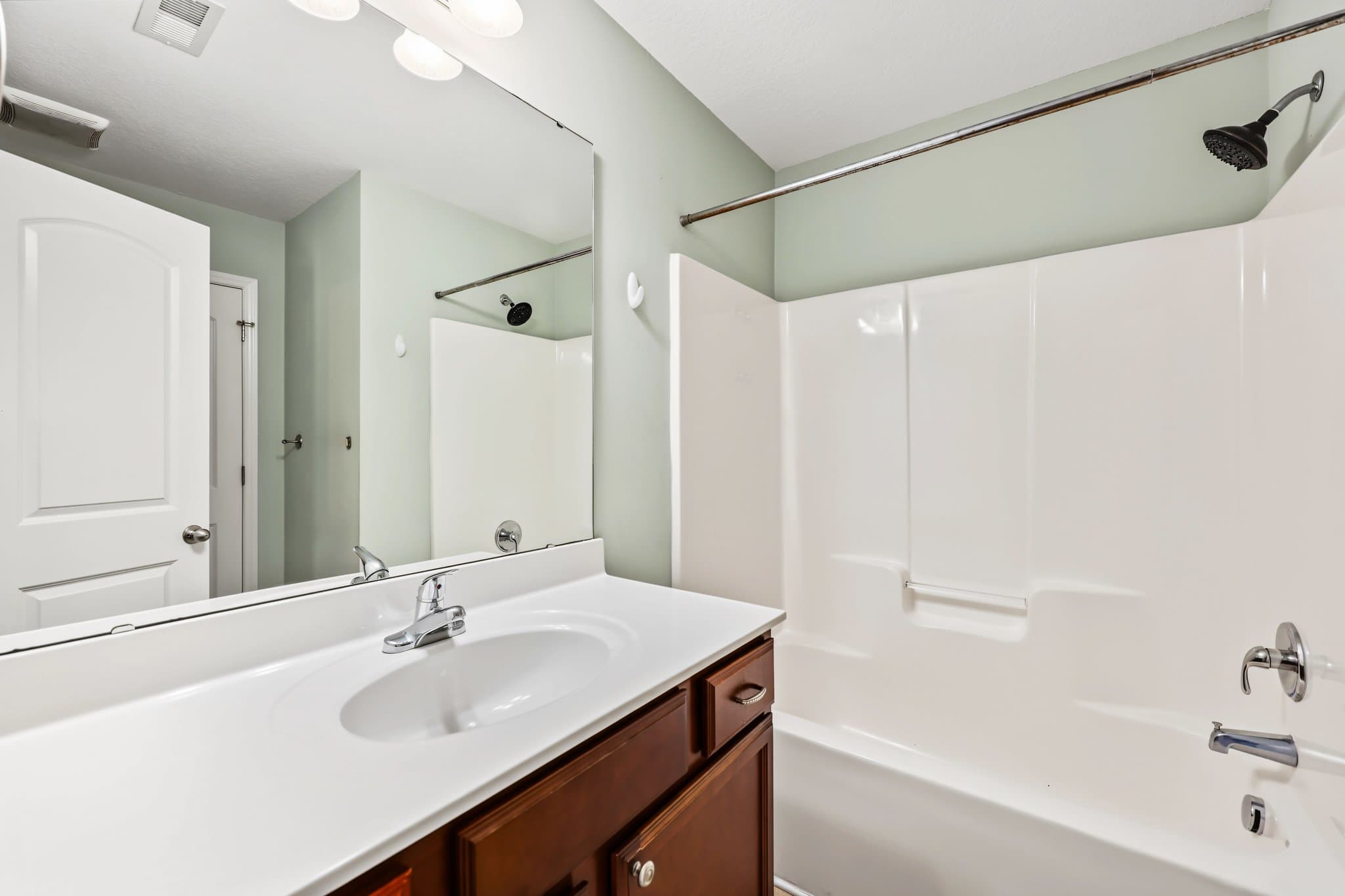 Greenville Townhome: 1004 Springforest rd