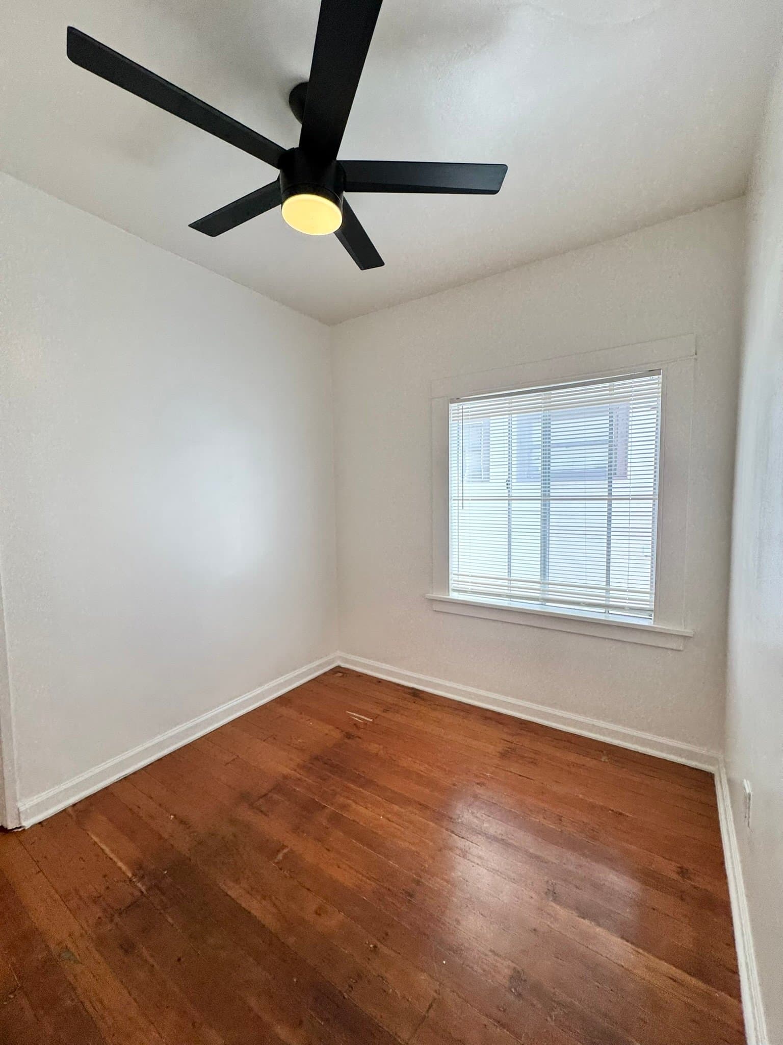 Los Angeles Apartment: 934 Arapahoe St