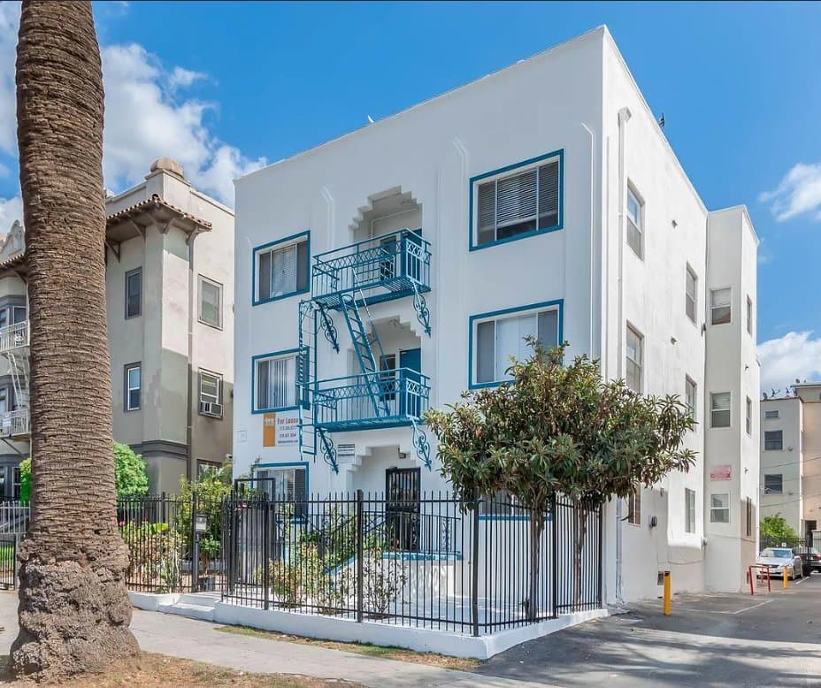 Los Angeles Apartment: 934 Arapahoe St