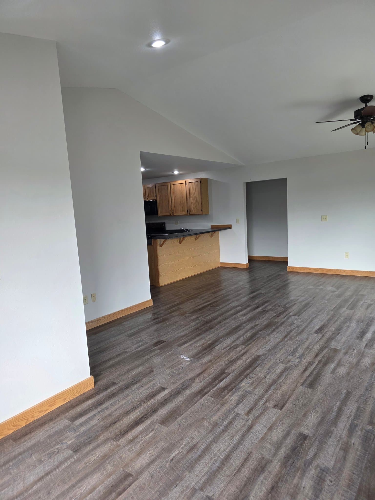Bloomer Other: 112 Vine St