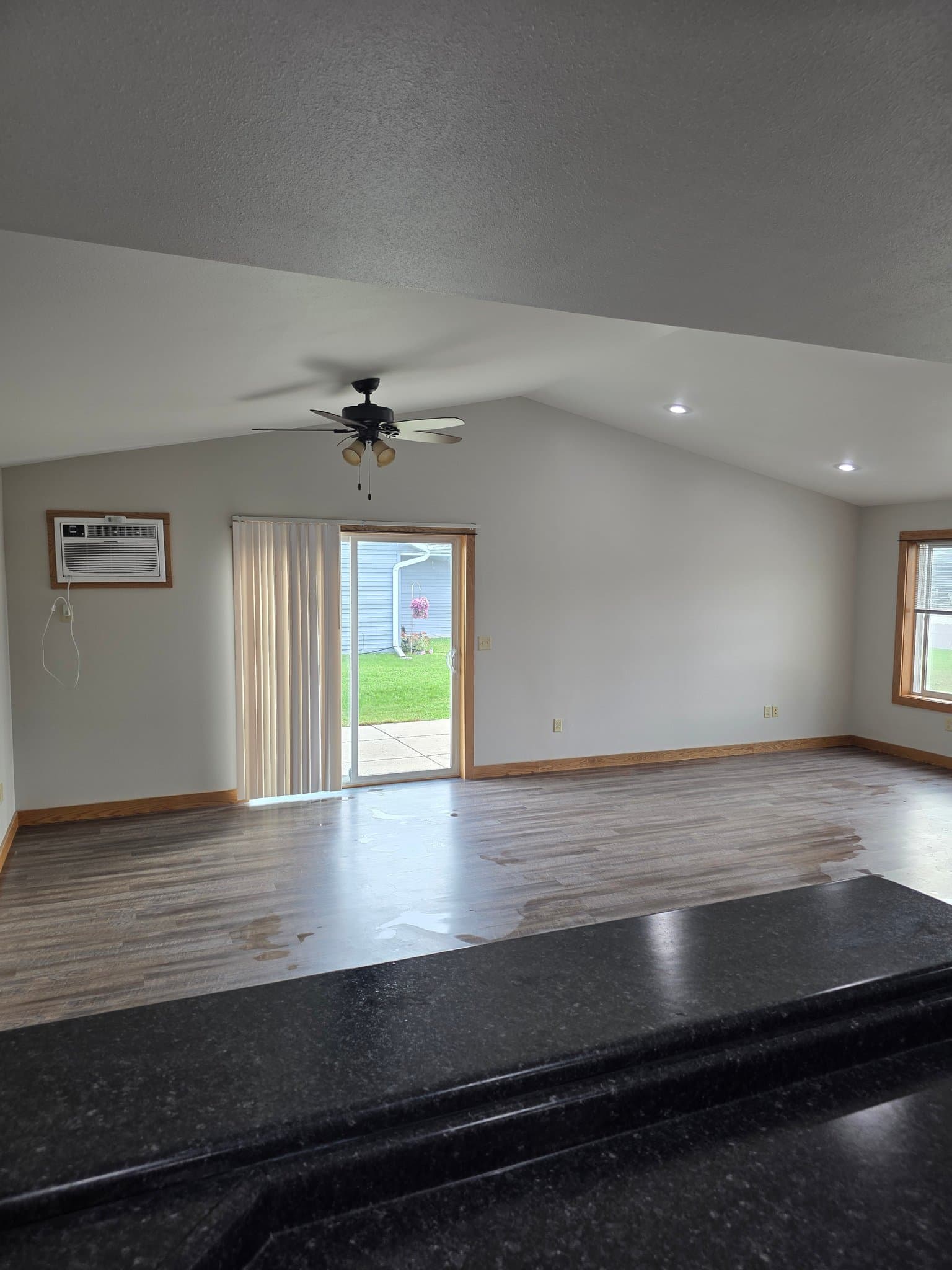 Bloomer Other: 112 Vine St