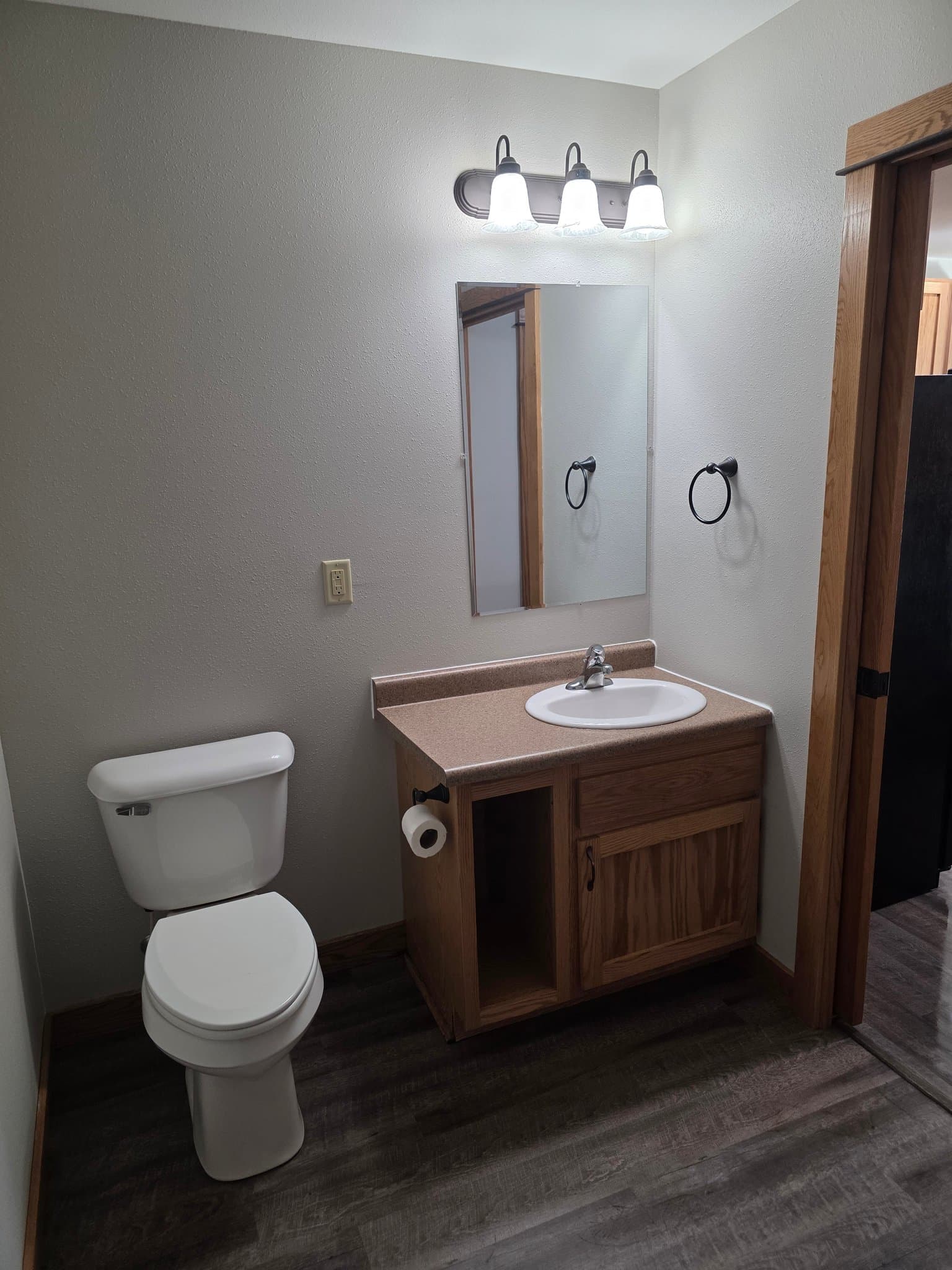 Bloomer Other: 112 Vine St
