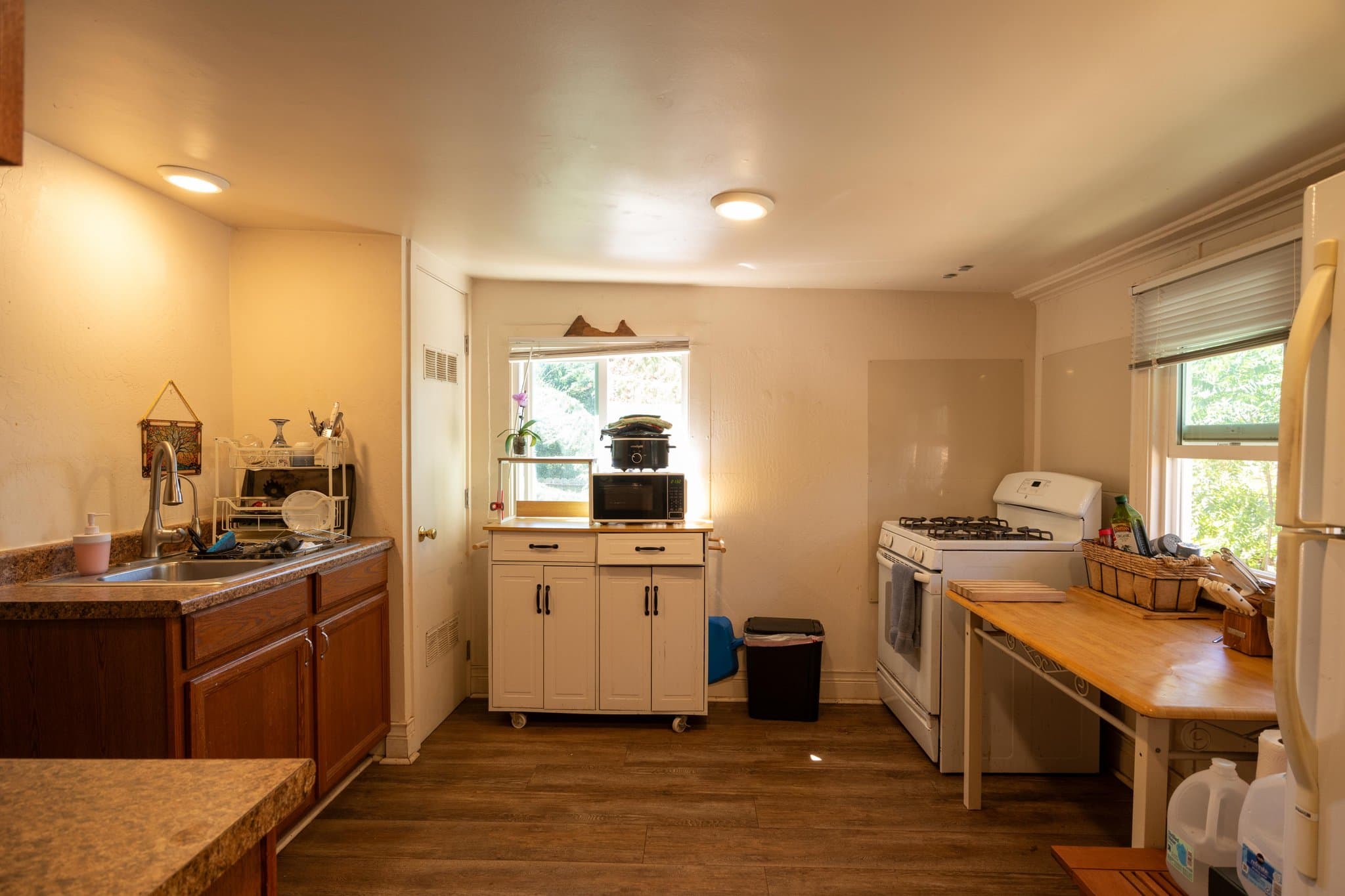 Gilroy House: 11695 Foothill Ave