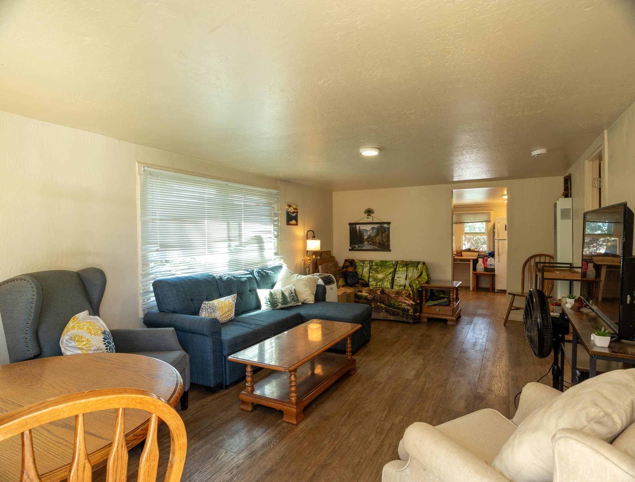 Gilroy House: 11695 Foothill Ave