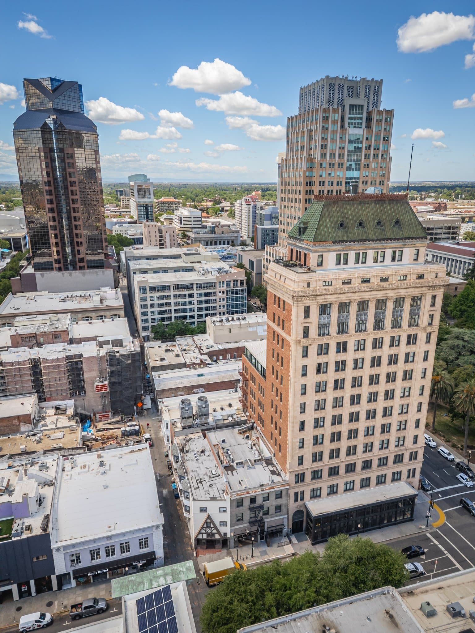 Sacramento Apartment: 2131 J St