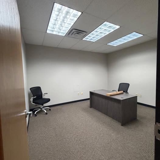 San Antonio Single Room: 16010 University Oak