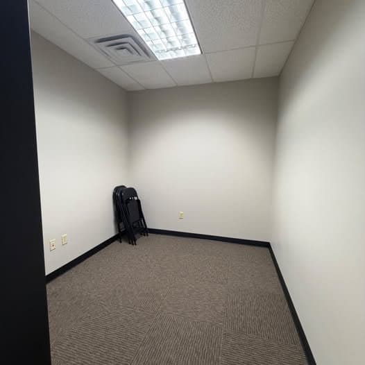 San Antonio Single Room: 16010 University Oak