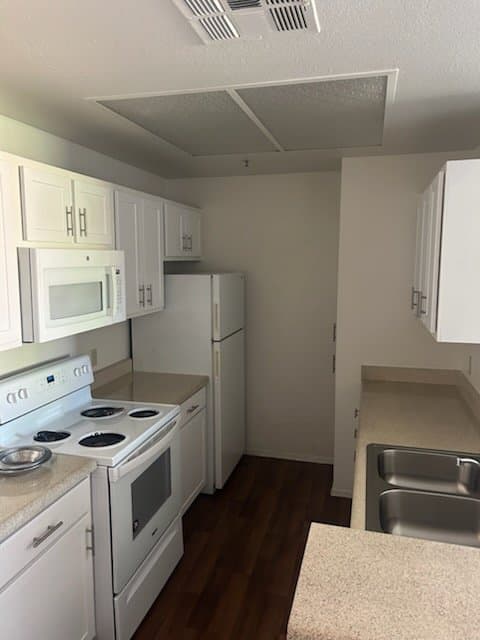 Scottsdale Condo: 11375 E Sahuaro Dr