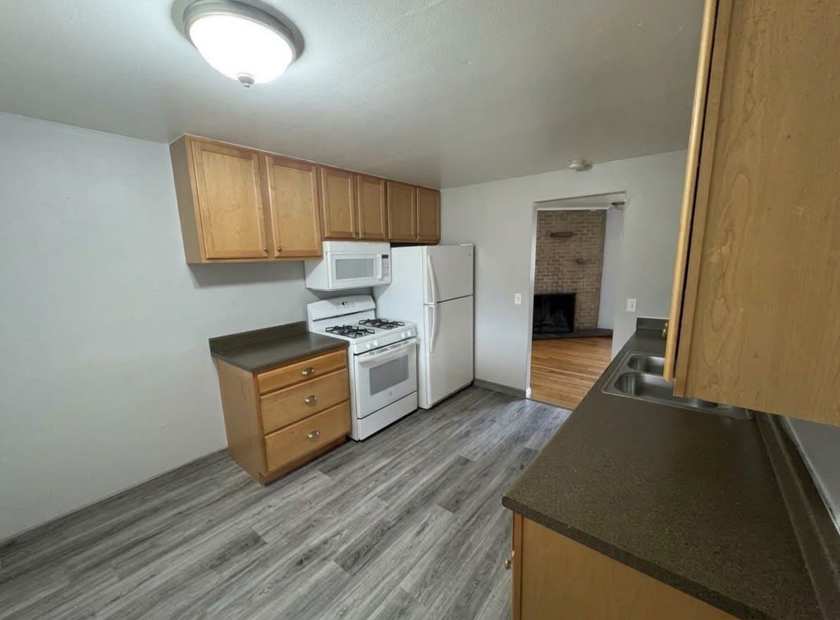 Denver House: 7641 Elmwood Ln