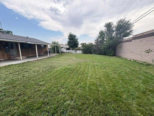 Denver House: 7641 Elmwood Ln